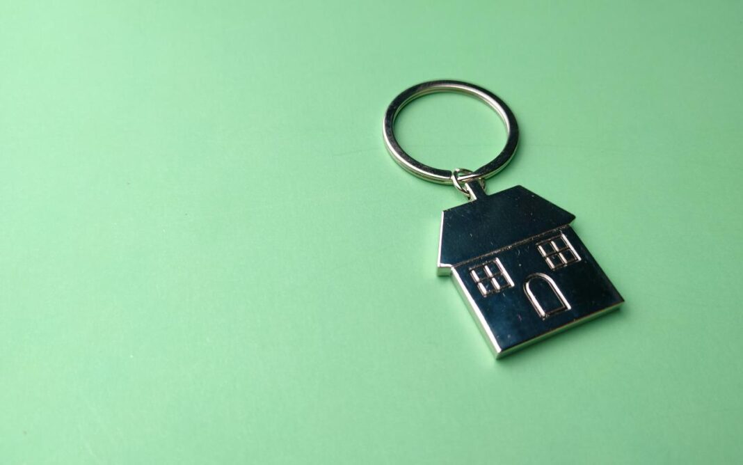 Privezak u obliku kuće